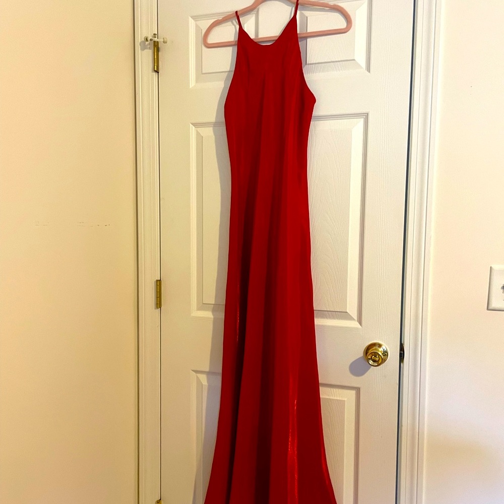 Dazzling Chelsea Nites red gown! Lovely shimmering matching wrap. Size 10.